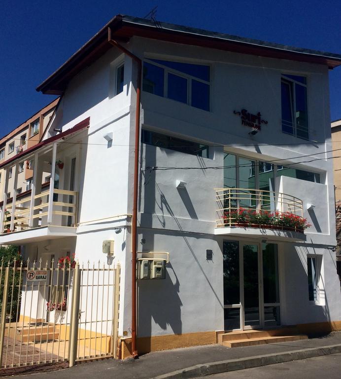 Suri Guesthouse Brașov Exterior foto